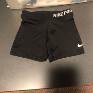 Black Nike Pros🌻⭐️